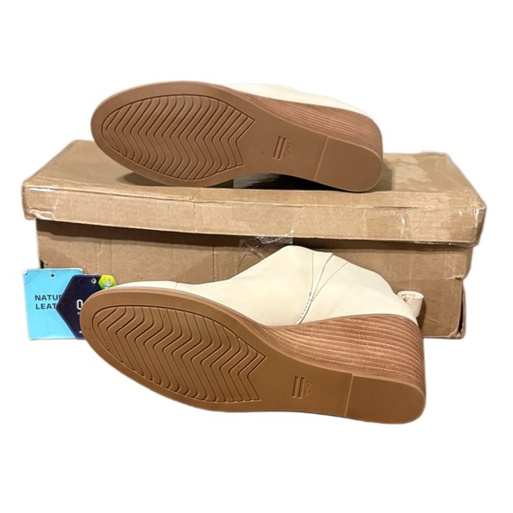 Toms Cream Leather Wedge Shoes - Picture 8 of 10